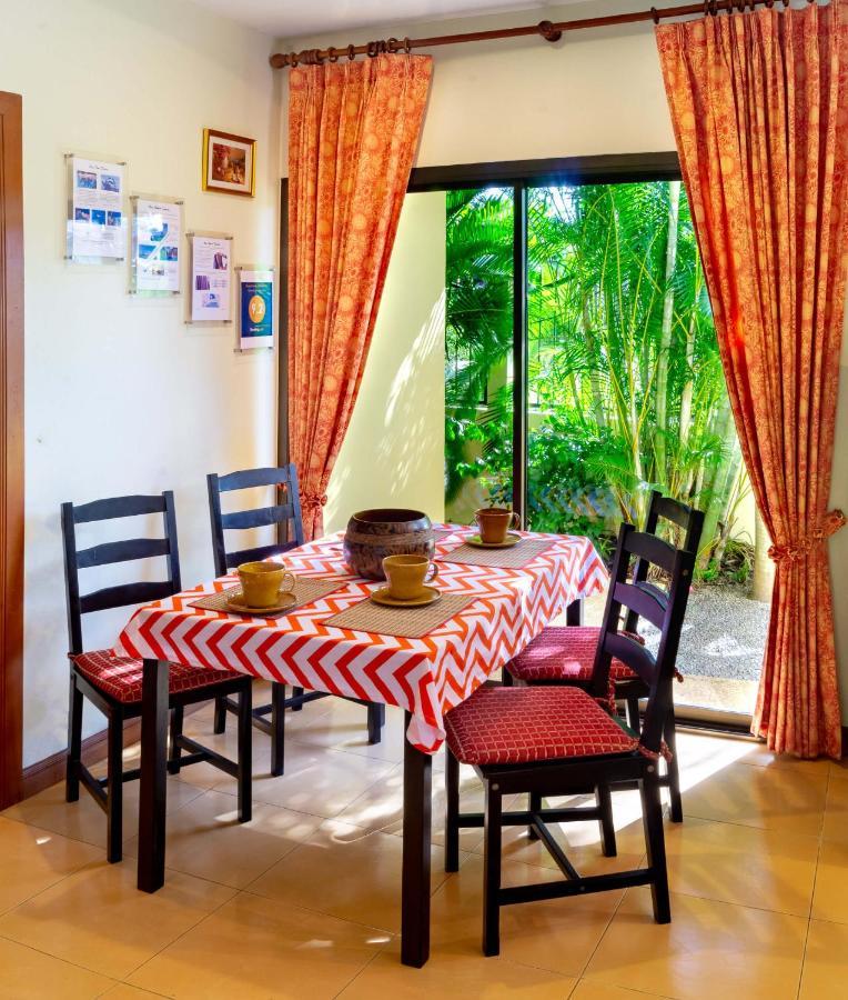 Coconut Paradise Villas Rawai Exterior foto